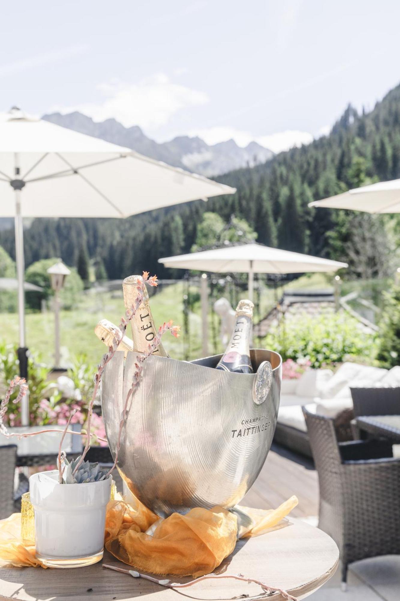 Traumhotel Alpina Superior --Yoga Und Ayurvedahotel (Adults Only) Gerlos Bagian luar foto
